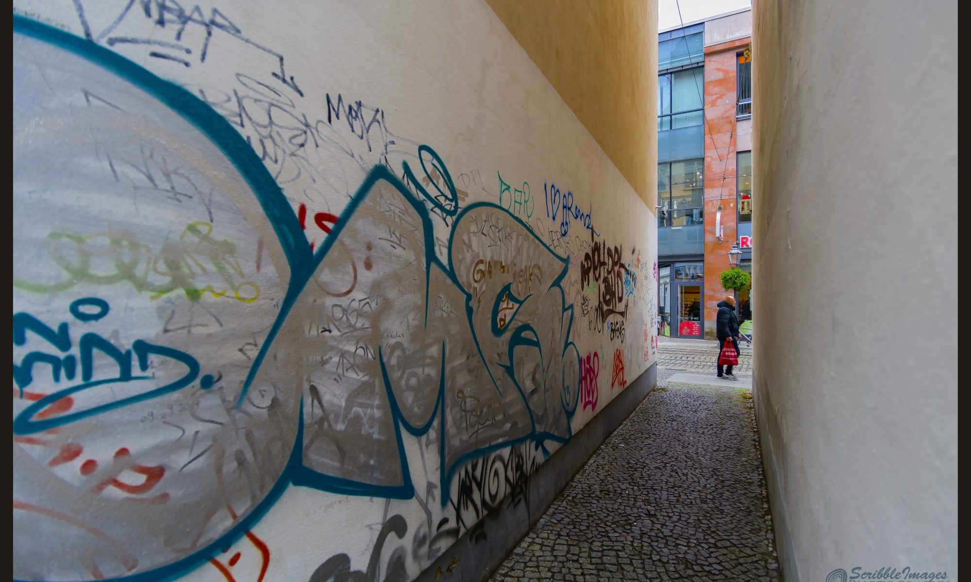 Passing By The Art